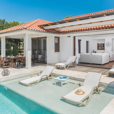 Vakantiehuis Mon Perin By Interhome Bale